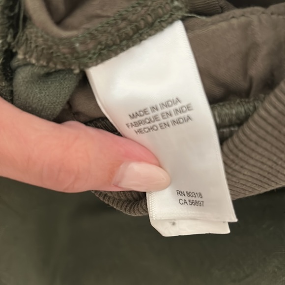 Lucky Brand Green Shorts - Picture 4 of 4